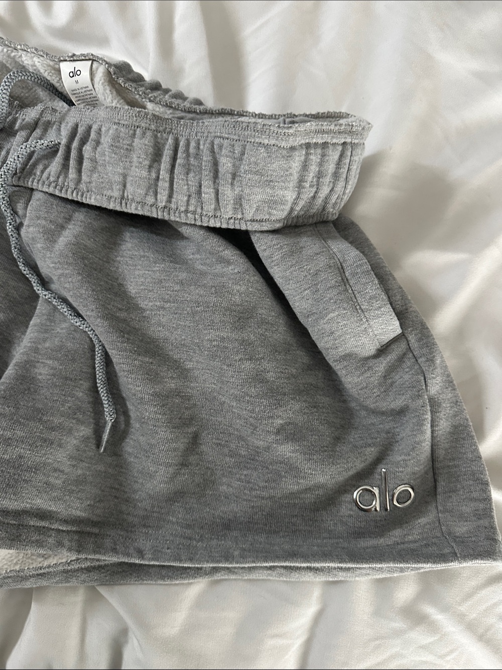 ALO Yoga Grey Elastic-Waist Shorts - Picture 2 of 2